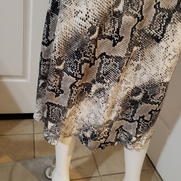 NWT $79 Sanctuary Queensnake Everyday Midi Skirt Size Small - Picture 3 of 8